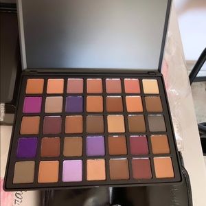 Beauty Creations Aurora Palette